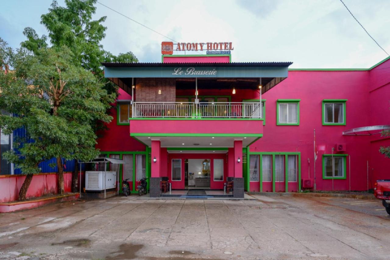 Reddoorz Near Citraland Waterpark Kendari Hotel Lepoleop Exterior photo